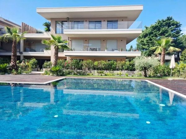 appartamento in vendita a Desenzano del Garda