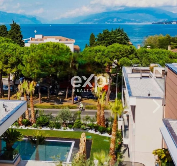 appartamento in vendita a Desenzano del Garda