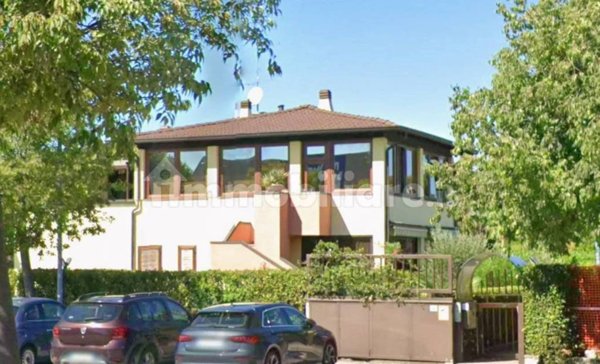casa indipendente in vendita a Desenzano del Garda in zona Rivoltella