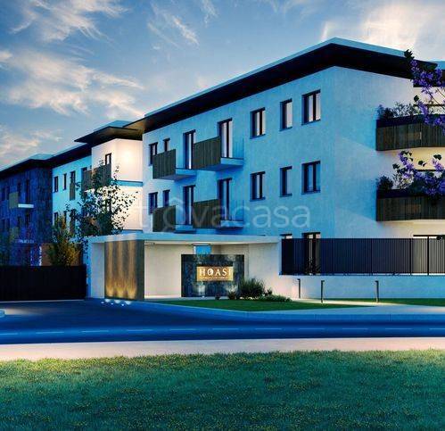 appartamento in vendita a Desenzano del Garda in zona Rivoltella