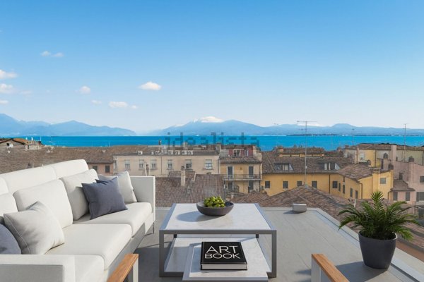 appartamento in vendita a Desenzano del Garda