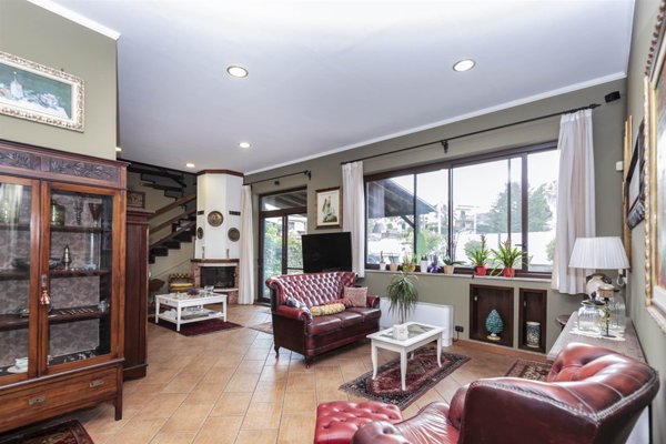 casa indipendente in vendita a Desenzano del Garda in zona San Pietro