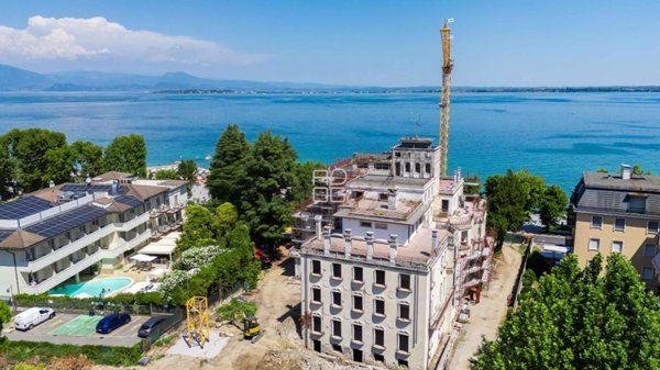 appartamento in vendita a Desenzano del Garda