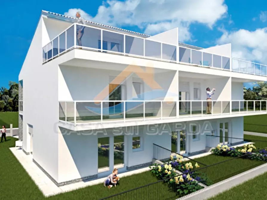 casa indipendente a Desenzano del Garda in zona San Martino della Battaglia