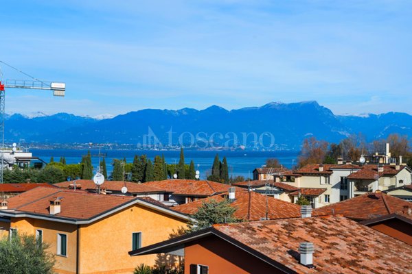 appartamento in vendita a Desenzano del Garda
