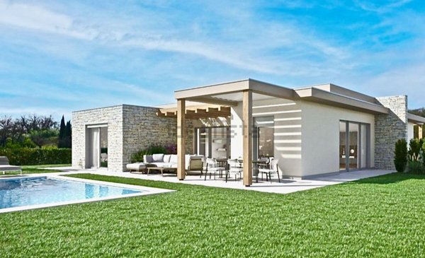 casa indipendente in vendita a Desenzano del Garda