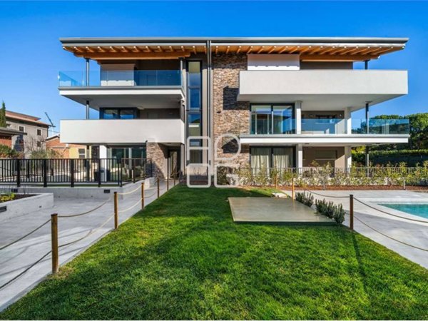 appartamento in vendita a Desenzano del Garda