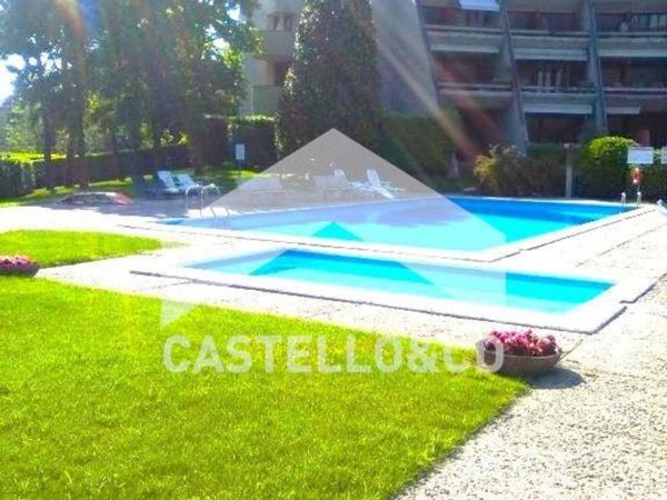 appartamento in vendita a Desenzano del Garda in zona Rivoltella