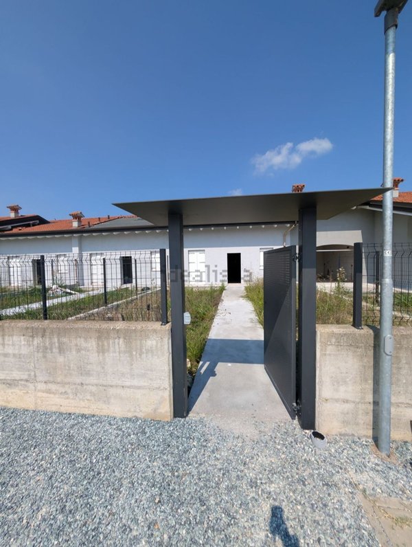 casa indipendente in vendita a Desenzano del Garda