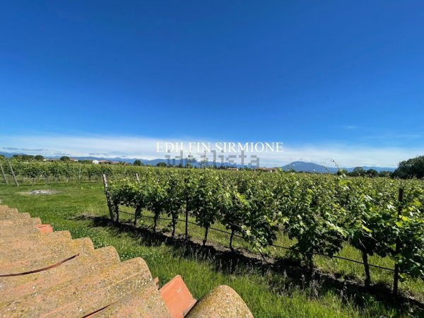 casa indipendente in vendita a Desenzano del Garda