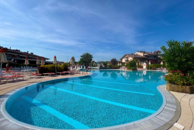 appartamento in vendita a Desenzano del Garda in zona Rivoltella