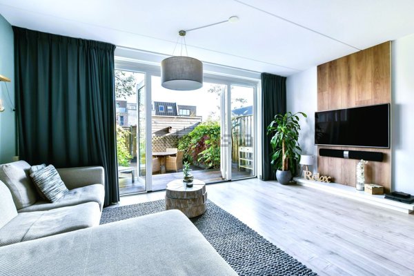 casa indipendente in vendita a Desenzano del Garda