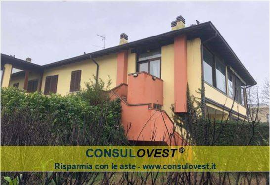 appartamento in vendita a Desenzano del Garda in zona Rivoltella