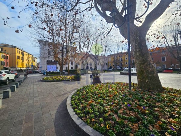 appartamento in vendita a Desenzano del Garda