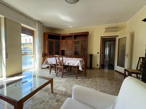 appartamento in vendita a Desenzano del Garda