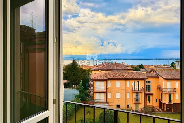 appartamento in vendita a Desenzano del Garda