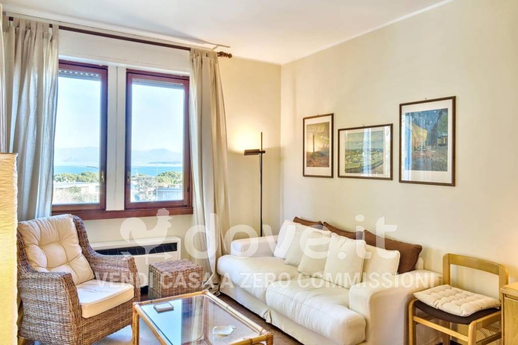 appartamento in vendita a Desenzano del Garda