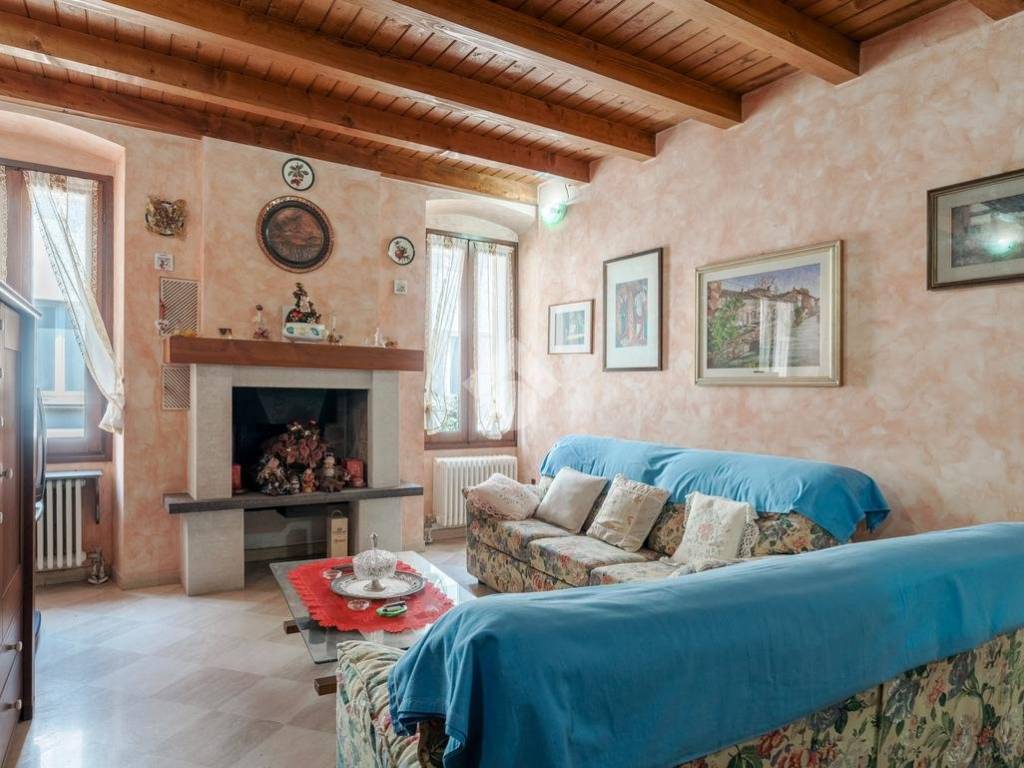 appartamento in vendita a Desenzano del Garda in zona Rivoltella