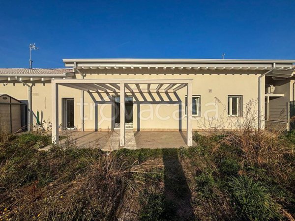 casa indipendente in vendita a Desenzano del Garda in zona Rivoltella