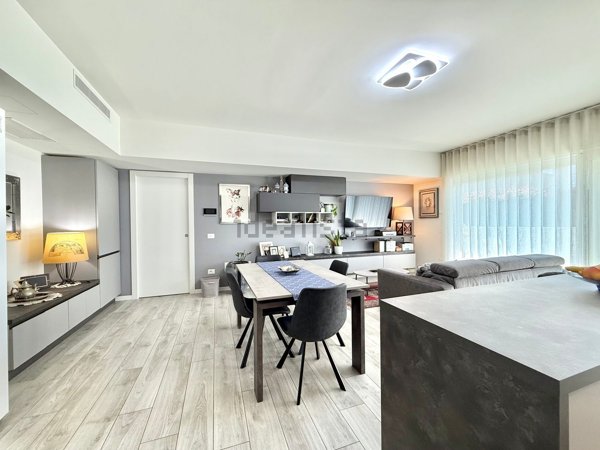 appartamento in vendita a Desenzano del Garda