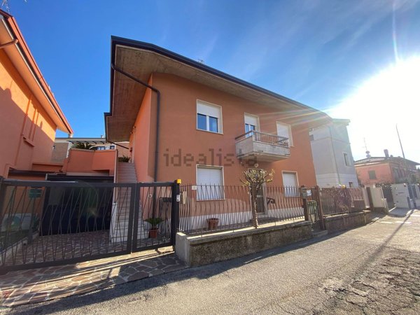 appartamento in vendita a Desenzano del Garda