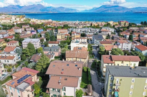appartamento in vendita a Desenzano del Garda