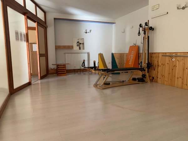 locale commerciale in vendita a Desenzano del Garda