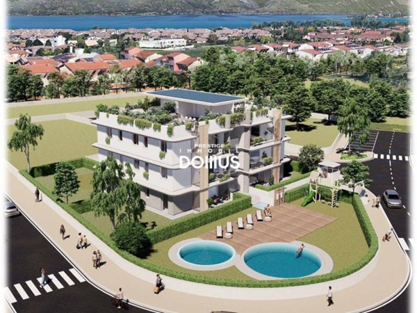 appartamento in vendita a Desenzano del Garda in zona Rivoltella