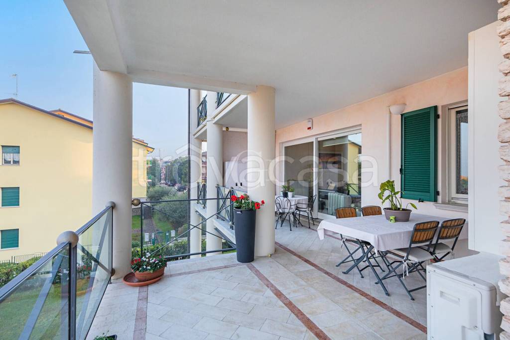 appartamento in vendita a Desenzano del Garda