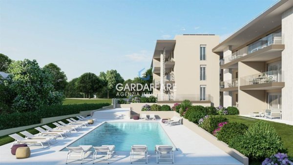 appartamento in vendita a Desenzano del Garda in zona Rivoltella