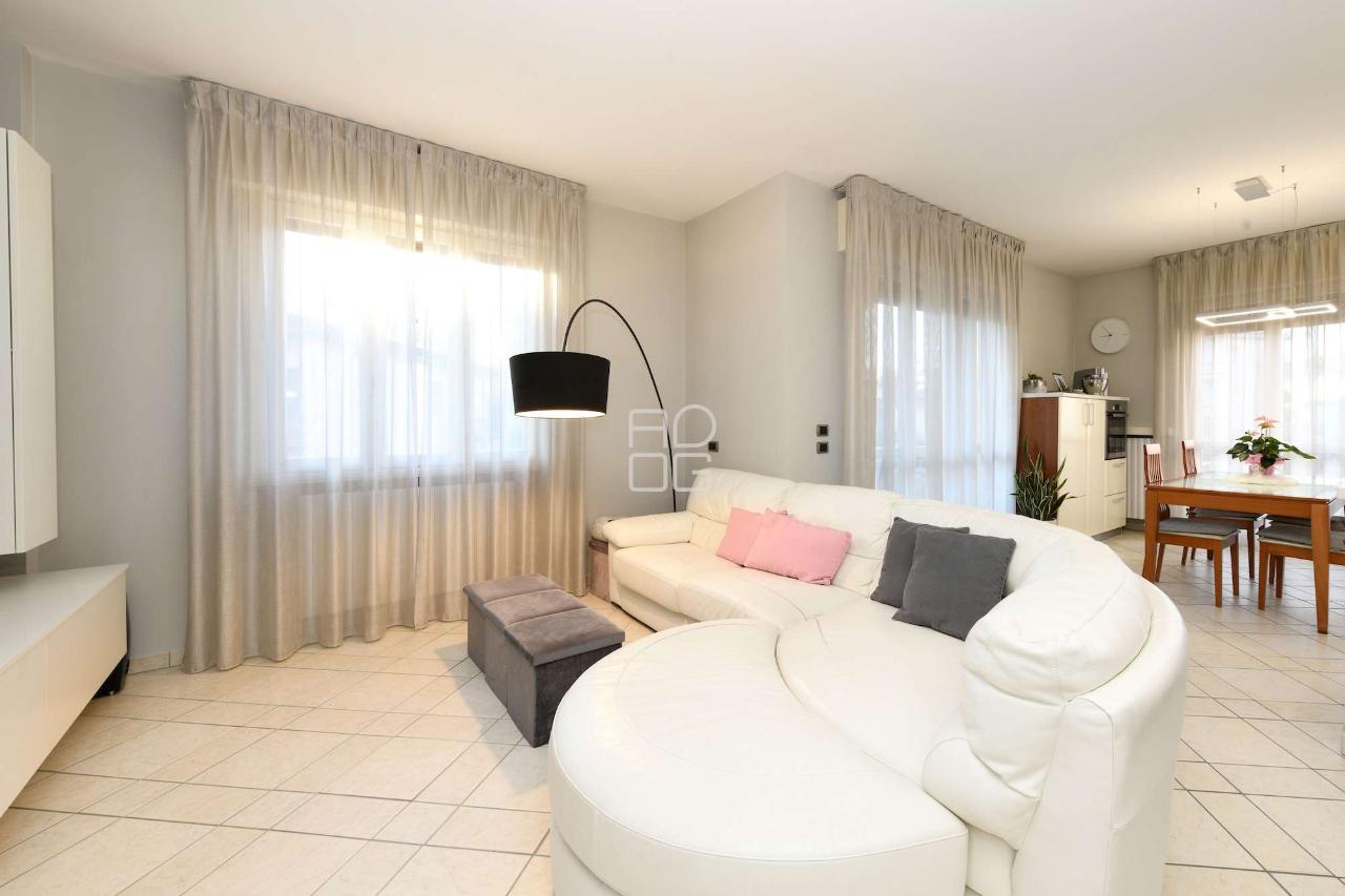 appartamento in vendita a Desenzano del Garda