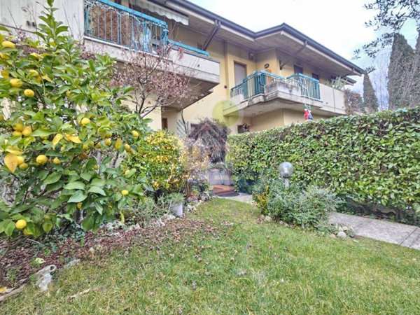 casa indipendente in vendita a Desenzano del Garda