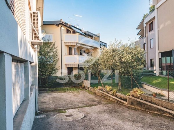 appartamento in vendita a Desenzano del Garda