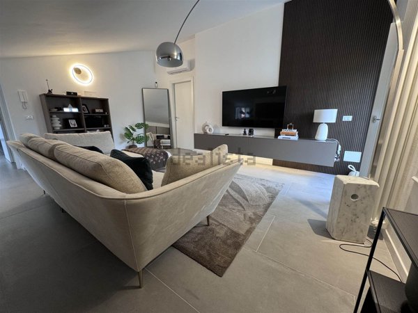 appartamento in vendita a Desenzano del Garda