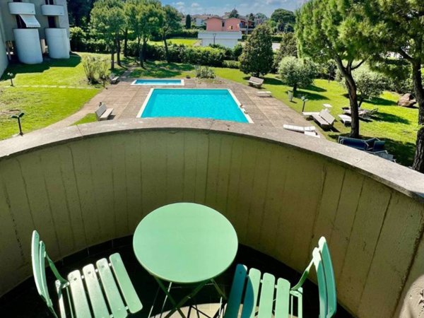 appartamento in vendita a Desenzano del Garda in zona Rivoltella