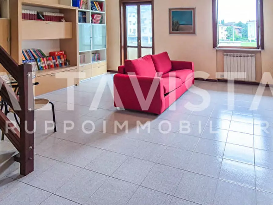 casa indipendente in vendita a Desenzano del Garda