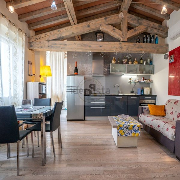 appartamento in vendita a Desenzano del Garda