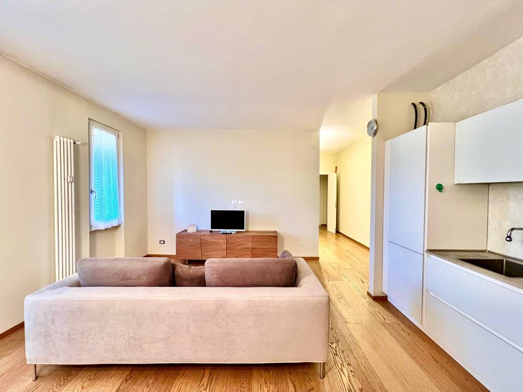 appartamento in vendita a Desenzano del Garda