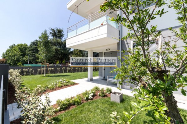 appartamento in vendita a Desenzano del Garda