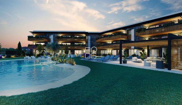 appartamento in vendita a Desenzano del Garda in zona Rivoltella