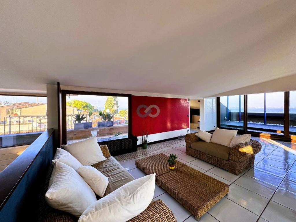 appartamento in vendita a Desenzano del Garda