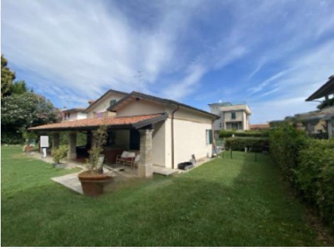 casa indipendente in vendita a Desenzano del Garda