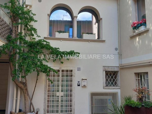 appartamento in vendita a Desenzano del Garda