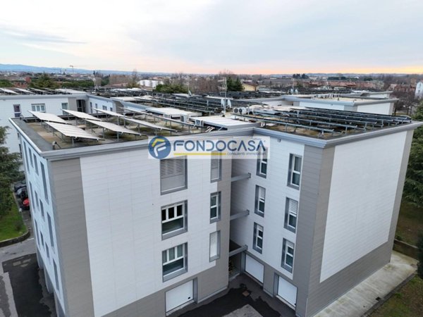 appartamento in vendita a Desenzano del Garda in zona Rivoltella