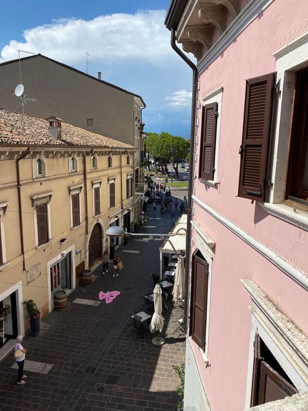 appartamento in vendita a Desenzano del Garda