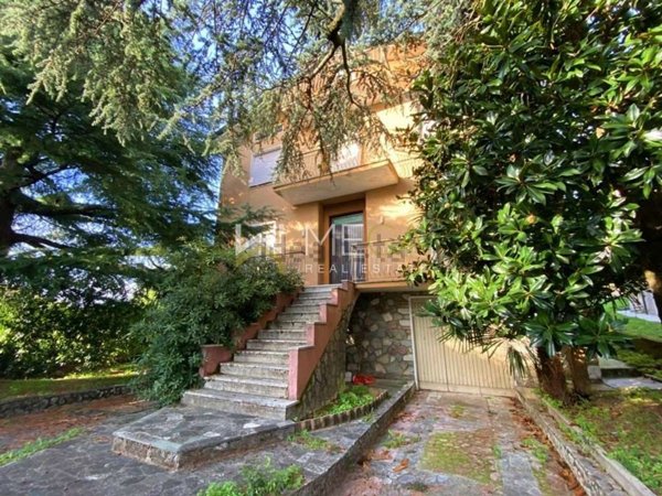 casa indipendente in vendita a Desenzano del Garda