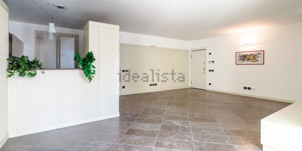 appartamento in vendita a Desenzano del Garda