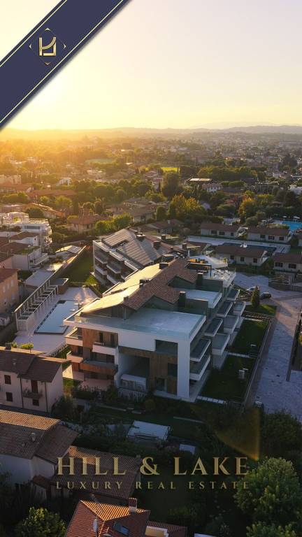 appartamento in vendita a Desenzano del Garda in zona Rivoltella