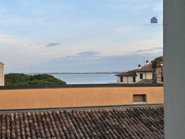 appartamento in vendita a Desenzano del Garda