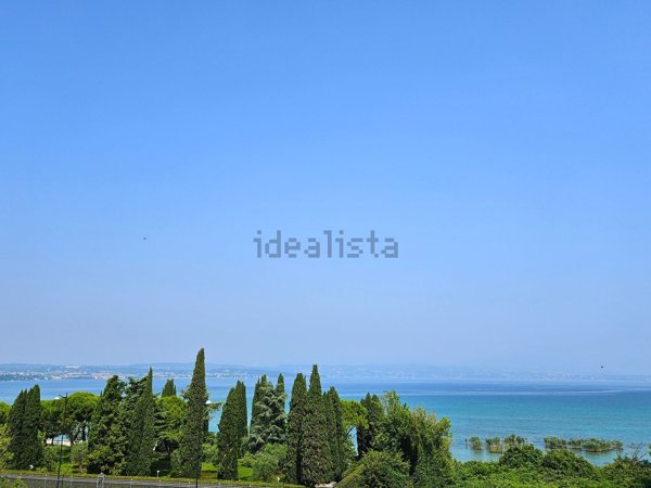 appartamento in vendita a Desenzano del Garda